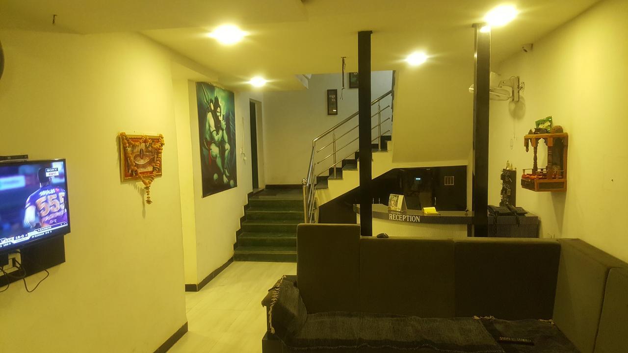 Hotel Kalajanki อุจเจน ภายนอก รูปภาพ